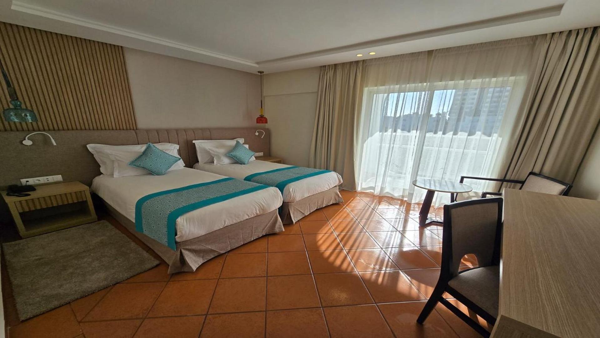 Hotel Kenzi Europa Agadir Exterior foto A room at the hotel