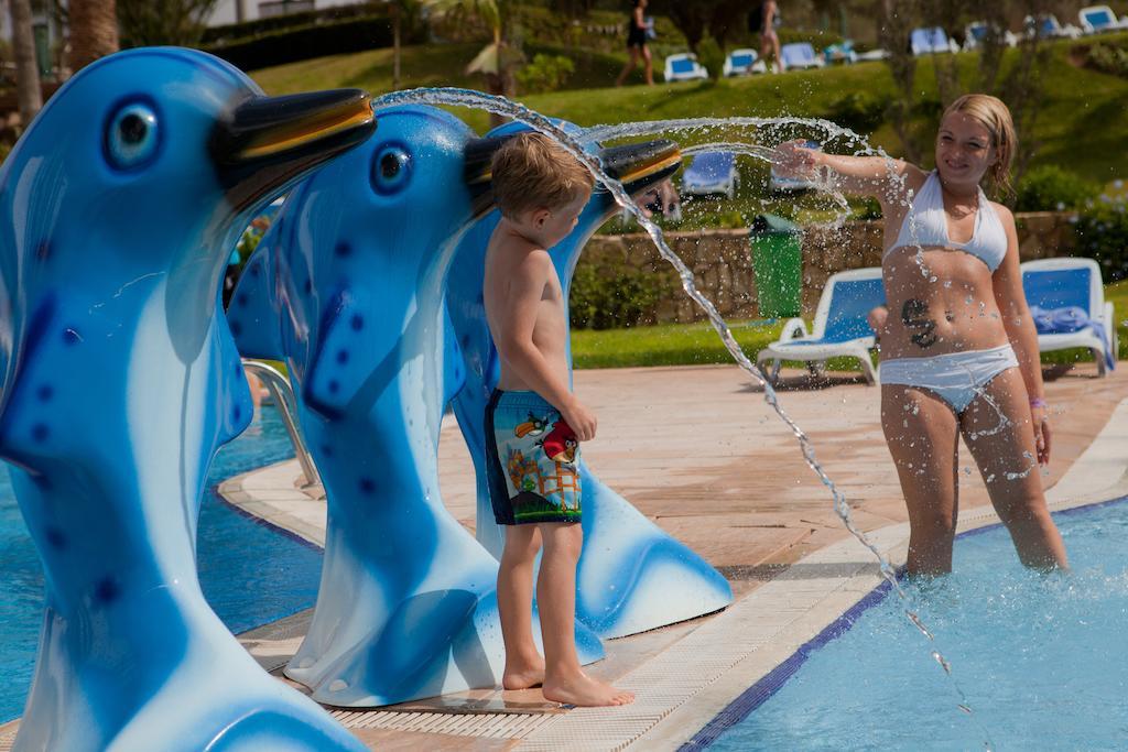 Hotel Kenzi Europa Agadir Exterior foto Children playing at the water park