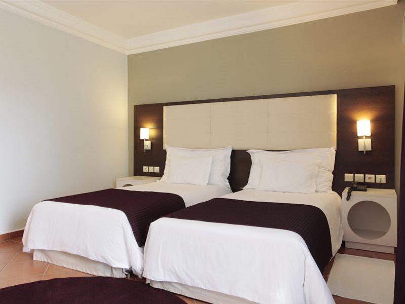 Hotel Kenzi Europa Agadir Exterior foto A room at the hotel