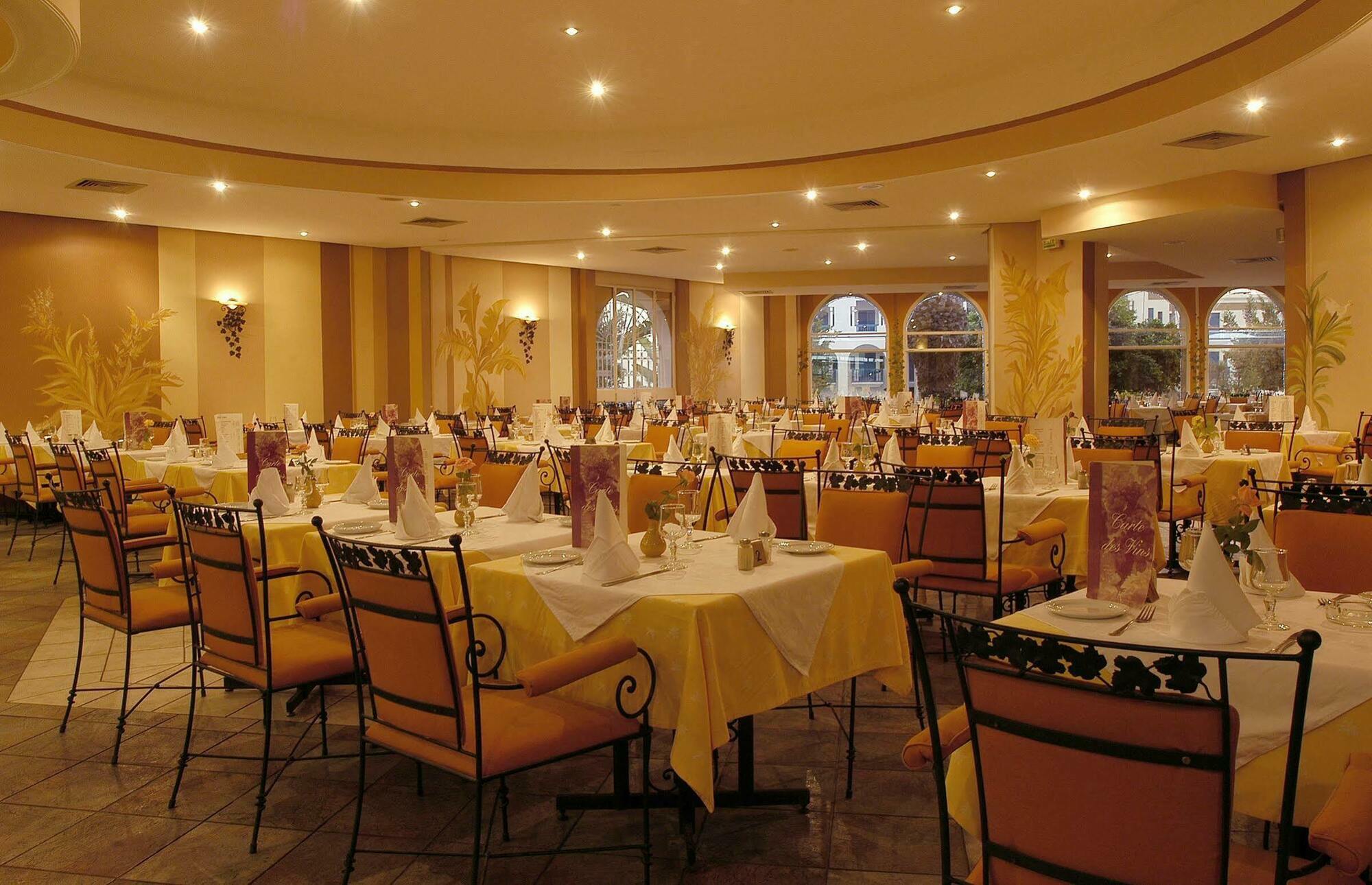 Hotel Kenzi Europa Agadir Exterior foto Restaurant